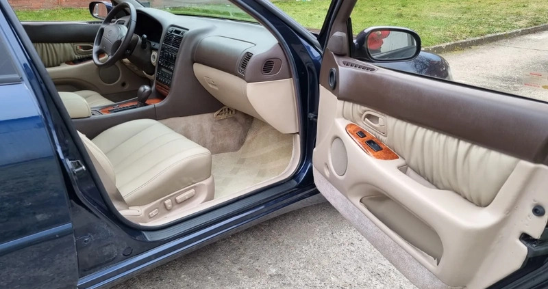 Lexus GS cena 41500 przebieg: 209000, rok produkcji 1994 z Wrocław małe 466